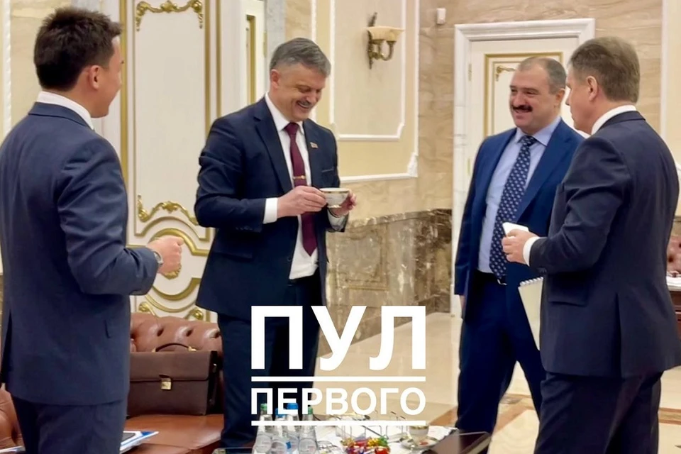 Лукашенко хочет обсудить развитие футбола в Беларуси. Фото: телеграм-канал «Пул Первого».