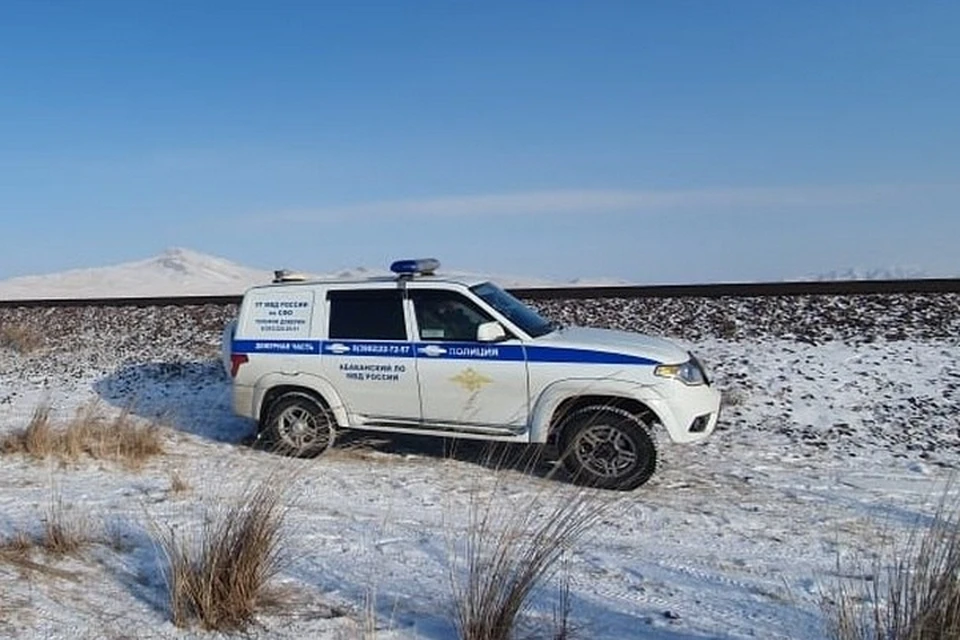 В Хакасии под поездом погиб молодой мужчина. Фото: УМВДТ