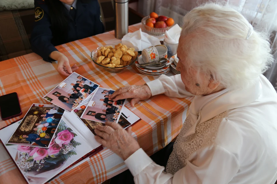 Ходила на работу даже с мигренью: 100-летний ветеран омского УФСИН