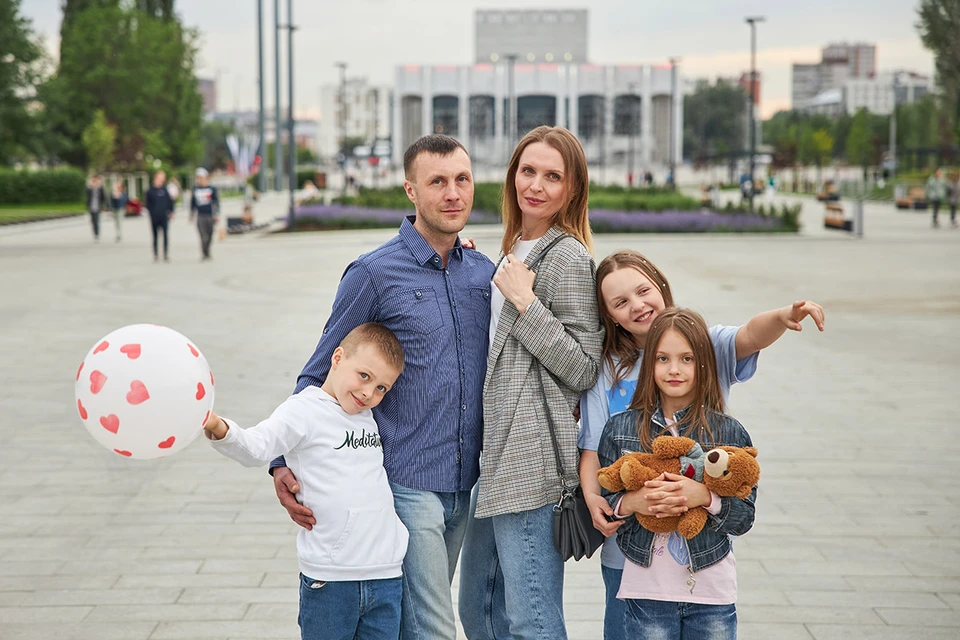 75 миллиардов рублей для россиян, строящих большие и дружные семьи