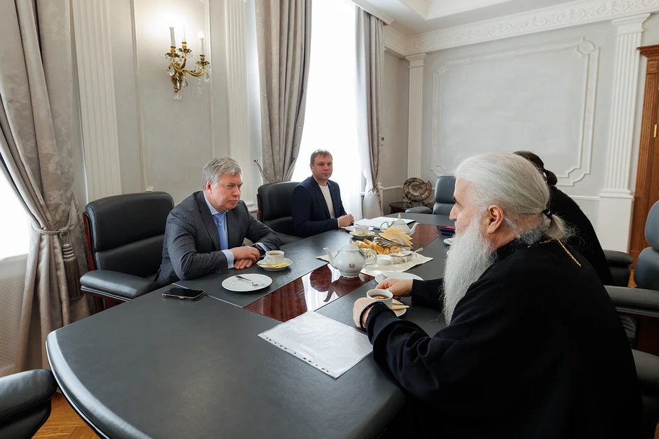 Алексей Русских 14 марта встретился с митрополитом Лонгином. ФОТО: Симбирская епархия