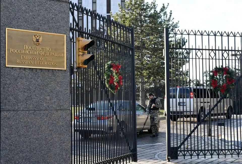 Посол Антонов: США пытаются вербовать российских дипломатов