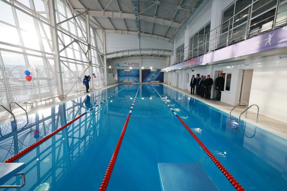 25-метровые дорожки ждут спортсменов и любителей плавания. Фото: пресс-служба губернатора.
