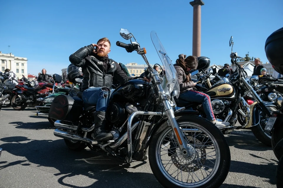 Средняя стоимость нового мотоцикла составила 180 тысяч рублей.