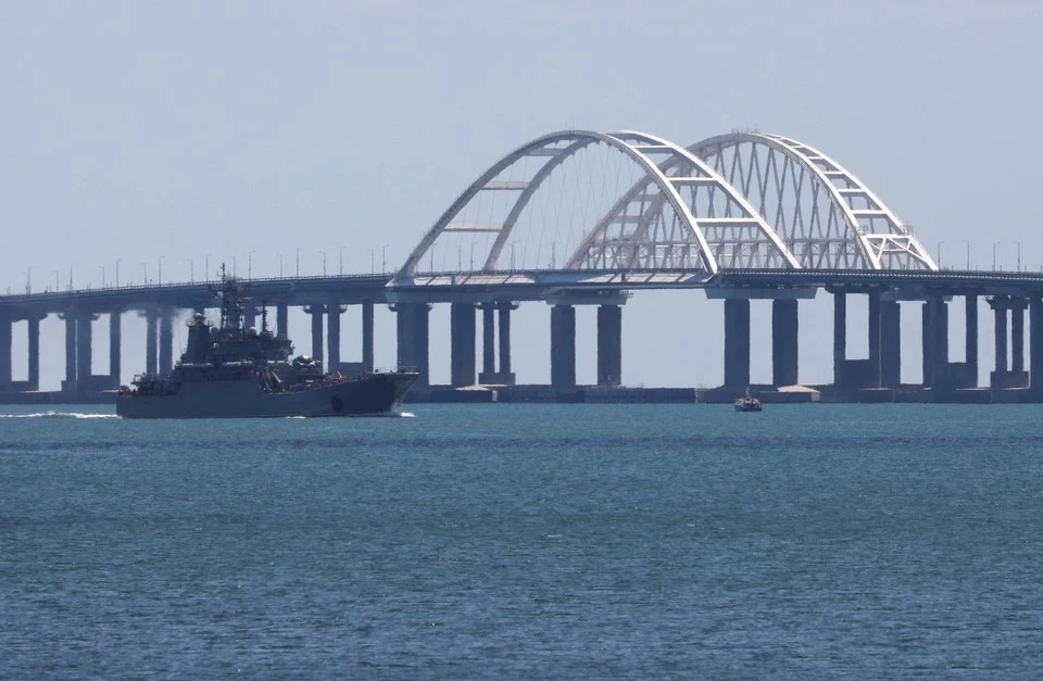 Движение по Крымскому мосту перекрыли 21 марта
