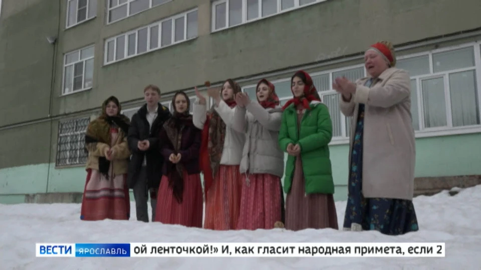 Ярославские школьники вместе с педагогом-фольклористом испекли жаворонков в честь весны