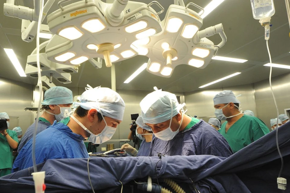Медики избавили новосибирца от 20-сантиметровой опухоли почки.