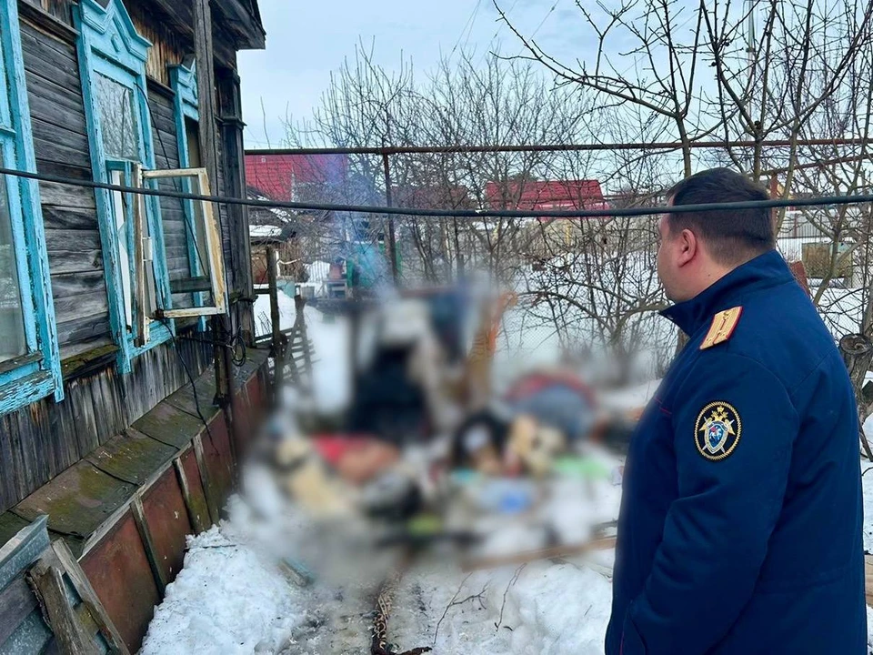 Фото: В Петровске 84-летняя женщина погибла на пожаре в собственном доме