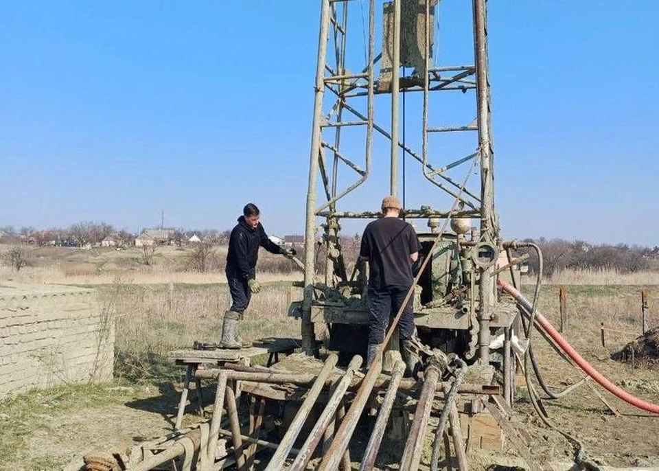 В Токмаке пробурили уже 68 метров в артезианской скважине. ФОТО: администрация Токмакского муниципального округа