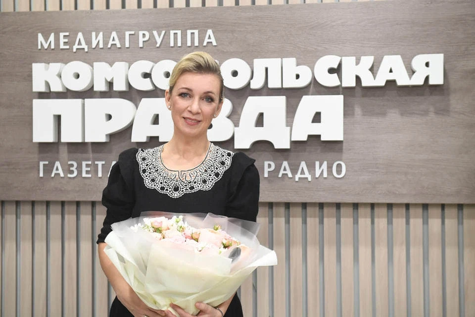 Захарова ответила на хамство Кирби о российских чиновниках и навозе