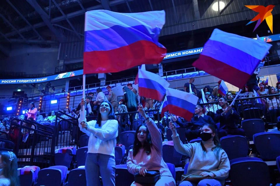 Олимпийские чемпионы и призеры прошлых лет считают неправильным выступать без флага и гимна России.