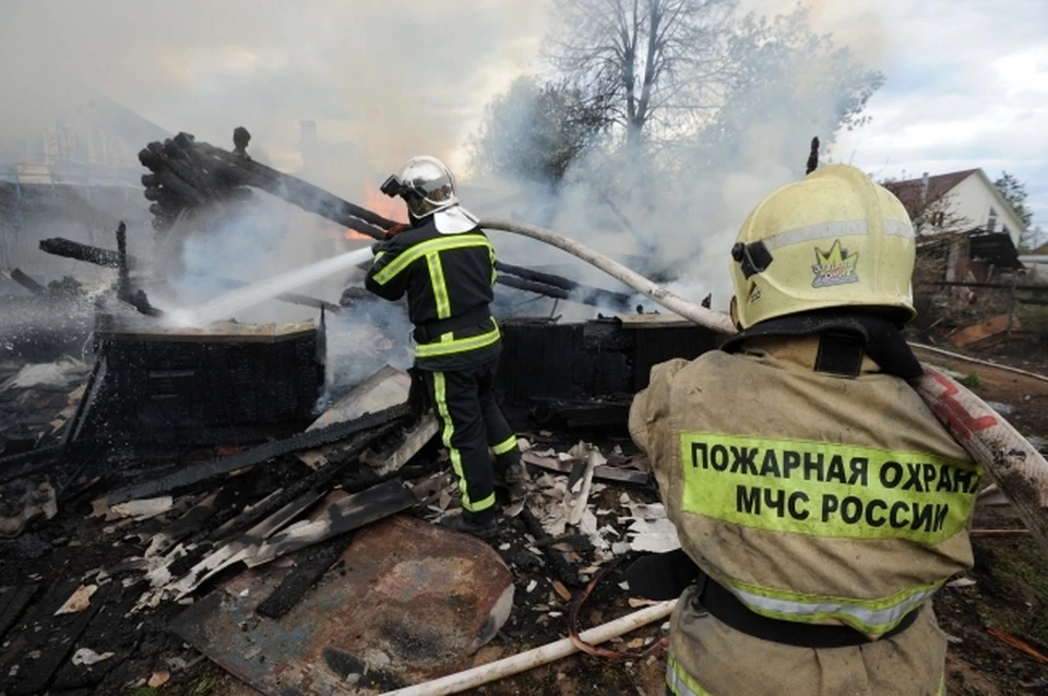 За сутки в Коми сгорели две хозпостройки и баня.