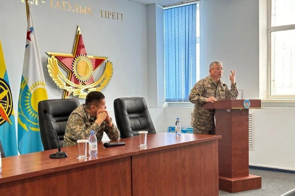 О необходимости таких встреч рассказал заместитель главнокомандующего Силами воздушной обороны полковник Талгат Сыздыков.