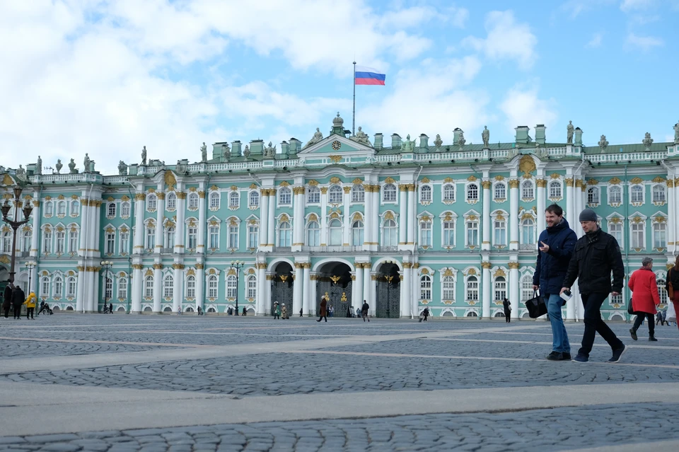 Санкт-Петербург. Вид на здание Государственного Эрмитажа.