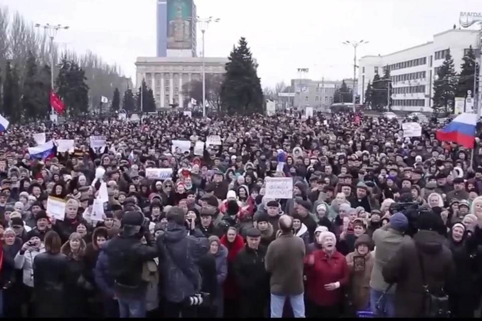 В марте 2014 года активисты народного движения Донбасса вышли на митинги. Фото: Скриншот видео с ТГ/Пушилина