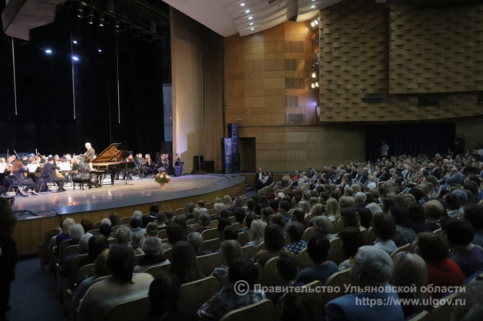 В Ульяновске прошла торжественная церемония закрытия международного музыкального фестиваля. Фото правительство УО