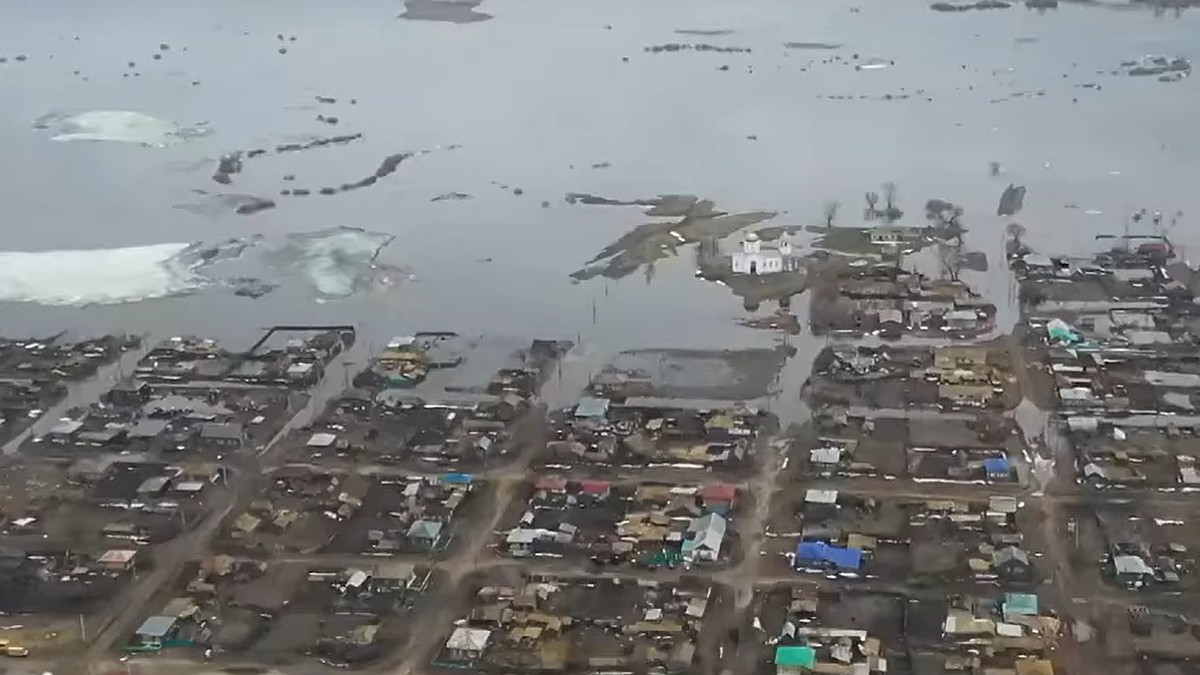 Паводок в Кургане в 2024 году: прогнозы, уровень воды в Тоболе, какие  районы может затопить, последние новости о наводнении - KP.RU