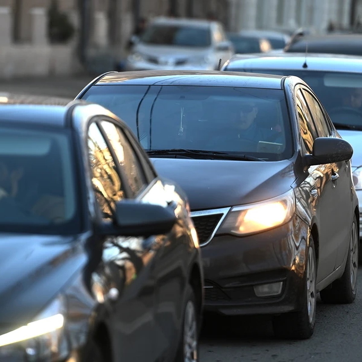 ГИБДД: В Москве приостановлена регистрация авто из-за сбоя в программе -  KP.RU