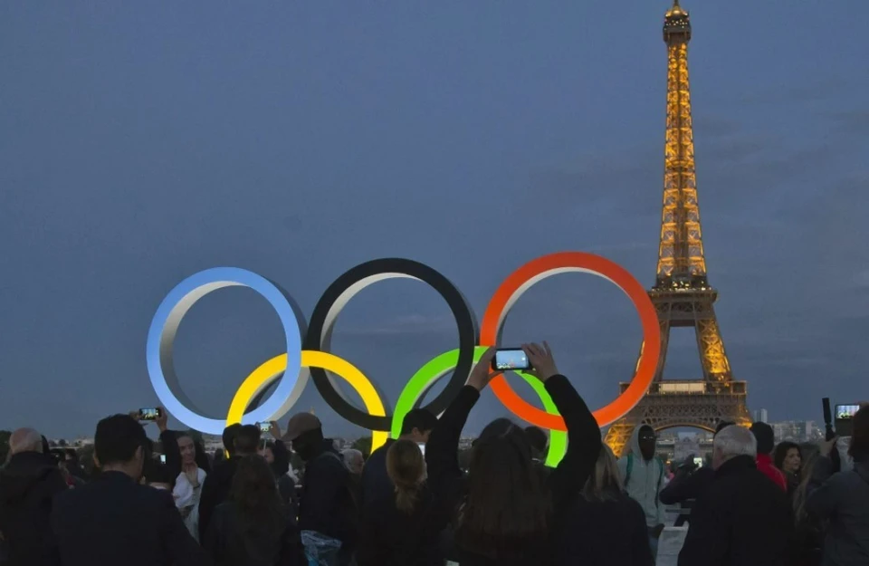 На Эйфелевой башне в Париже установят олимпийские кольца. Фото:rupor.md