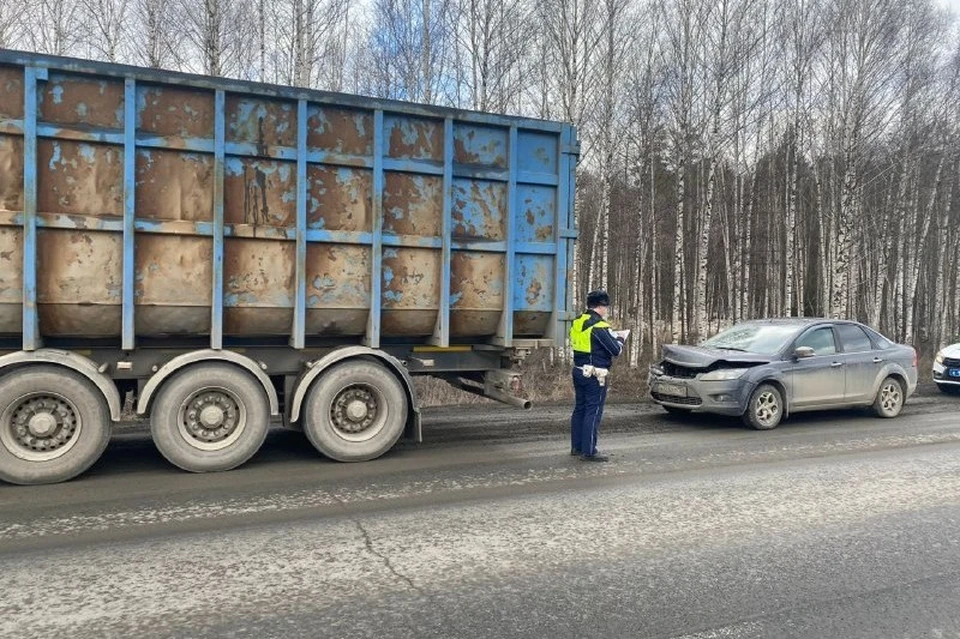 На Пермском тракте произошло сразу несколько ДТП. Фото: пресс-служба ГИБДД Свердловской области