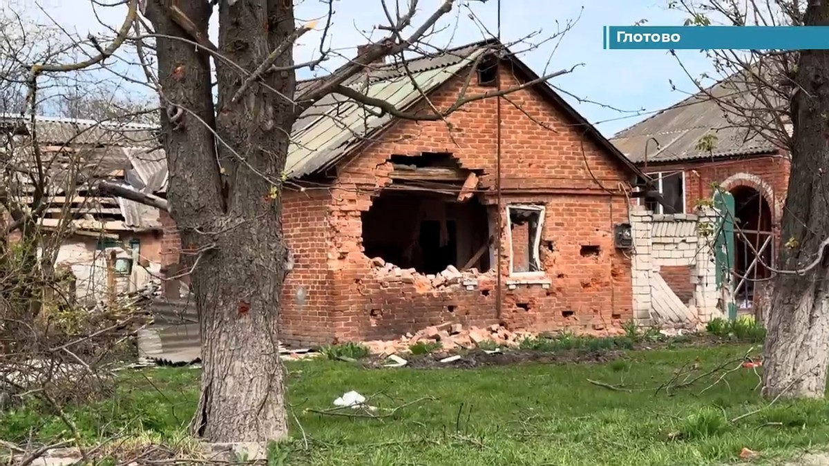 Разрушены дома, храм и памятник советским воинам: что происходит в  Грайворонском округе Белгородчины после атак ВСУ - KP.RU