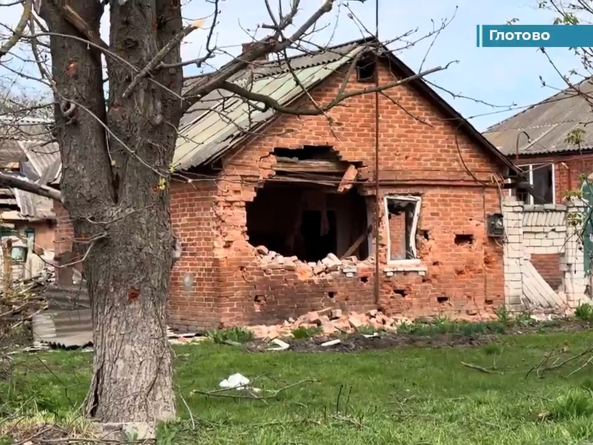 Разрушены дома, храм и памятник советским воинам: что происходит в  Грайворонском округе Белгородчины после атак ВСУ - KP.RU