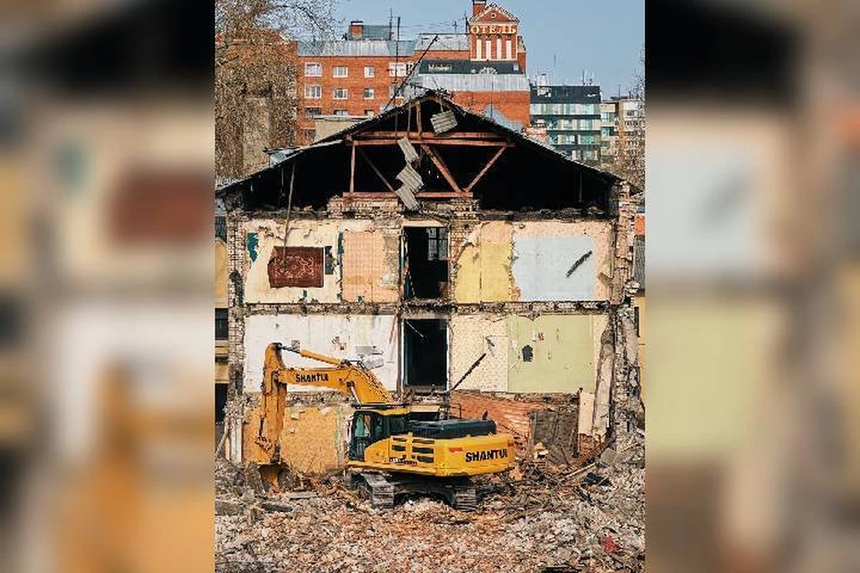 Дома начали сносить около Нижегородской ярмарки. Фото: Алексей Молев