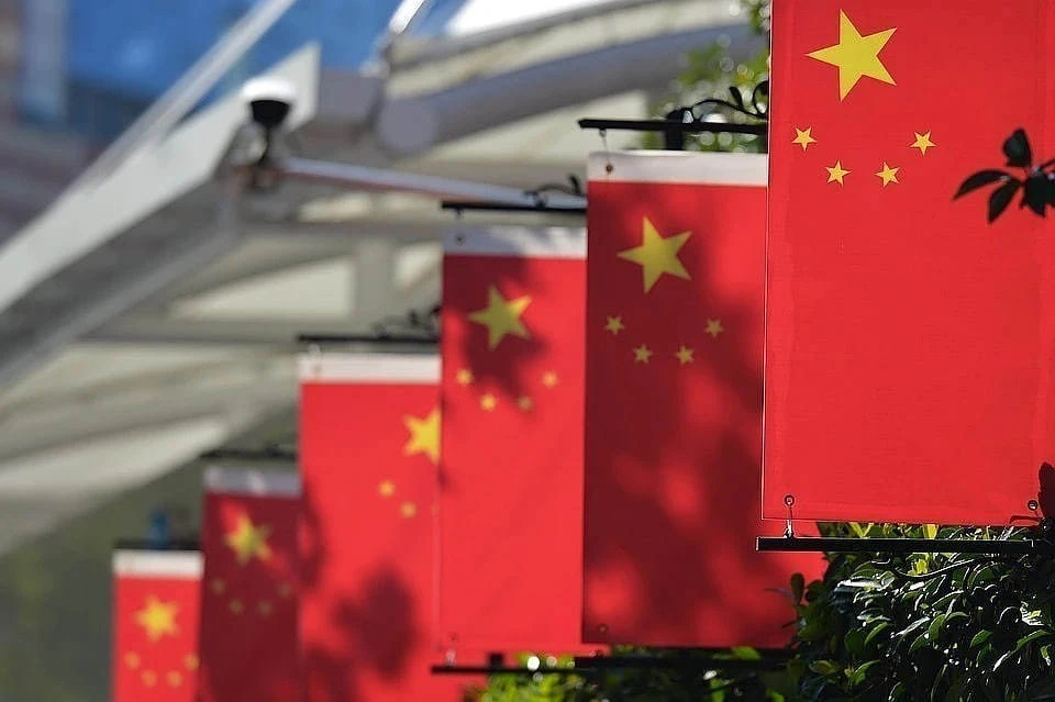 Посольство КНР призвало США не вмешиваться в торговые отношения Китая и России