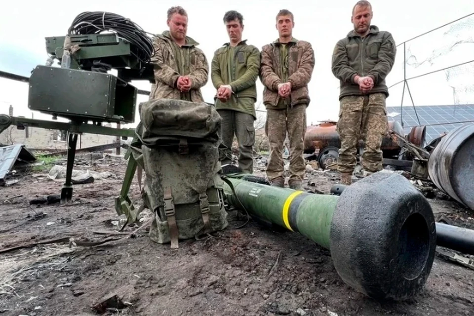 Военнослужащие воздушно-десантной бригады Вооруженных сил Украины сдались в плен российским войска на Авдеевском направлении