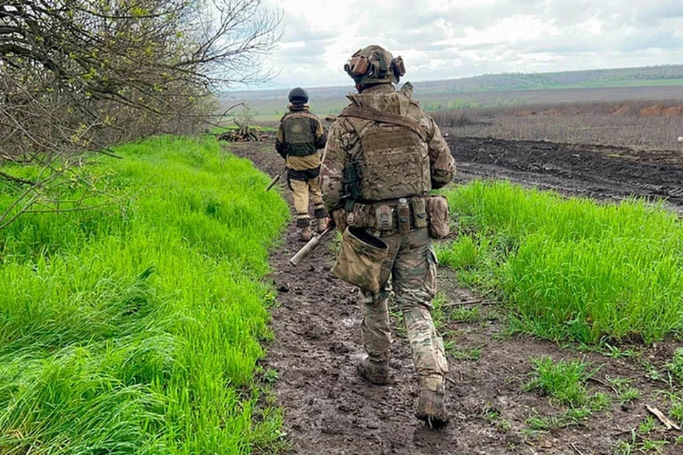 Губернатор Херсонской области призвал украинских солдат перестать терпеть издевательское отношение к себе и своей жизни и добровольно сдаться в плен российским военнослужащим