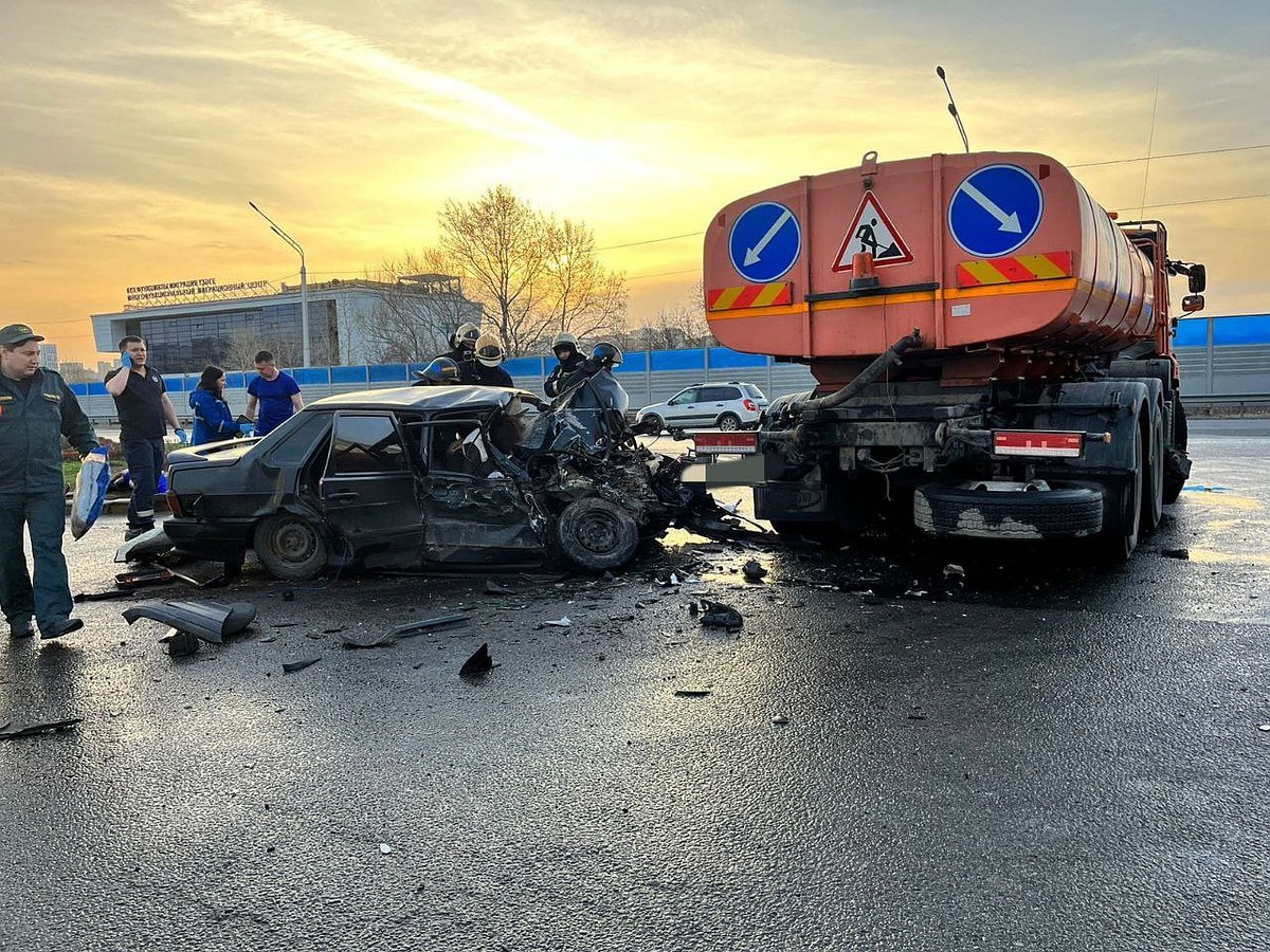 Появилось видео с места смертельного ДТП в Уфе, в котором погибли пять  человек - KP.RU