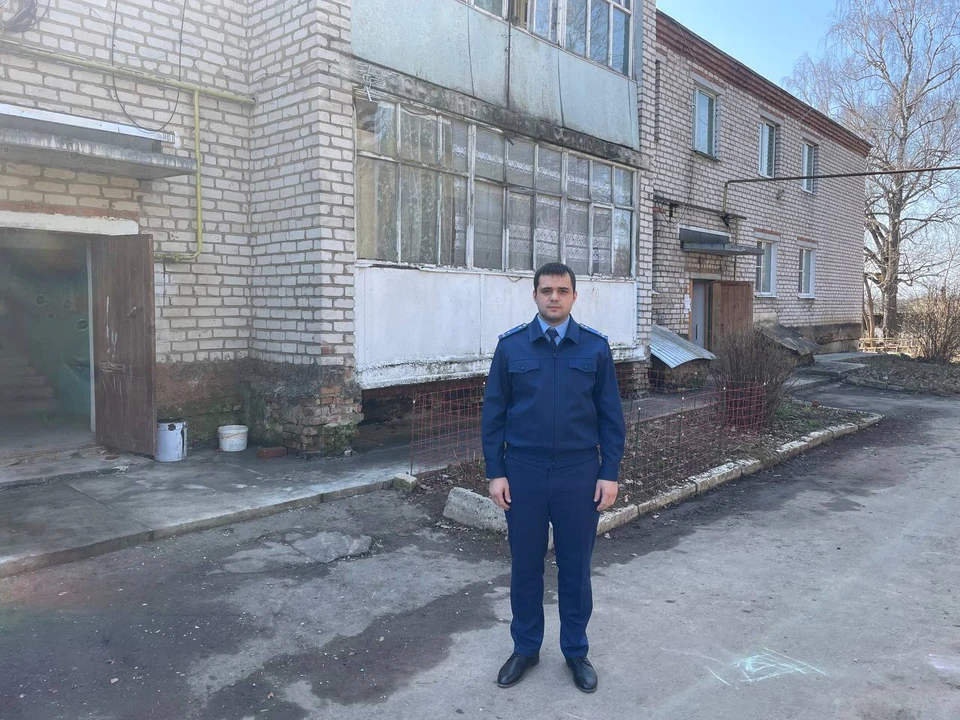 В Тарусском районе восстановили кровлю крыши многоквартирного дома