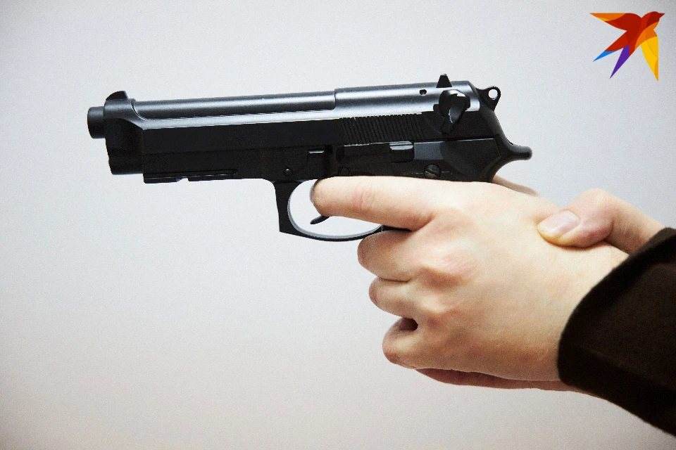 В отношении мужчины с пистолетом был составлен административный протокол за мелкое хулиганство