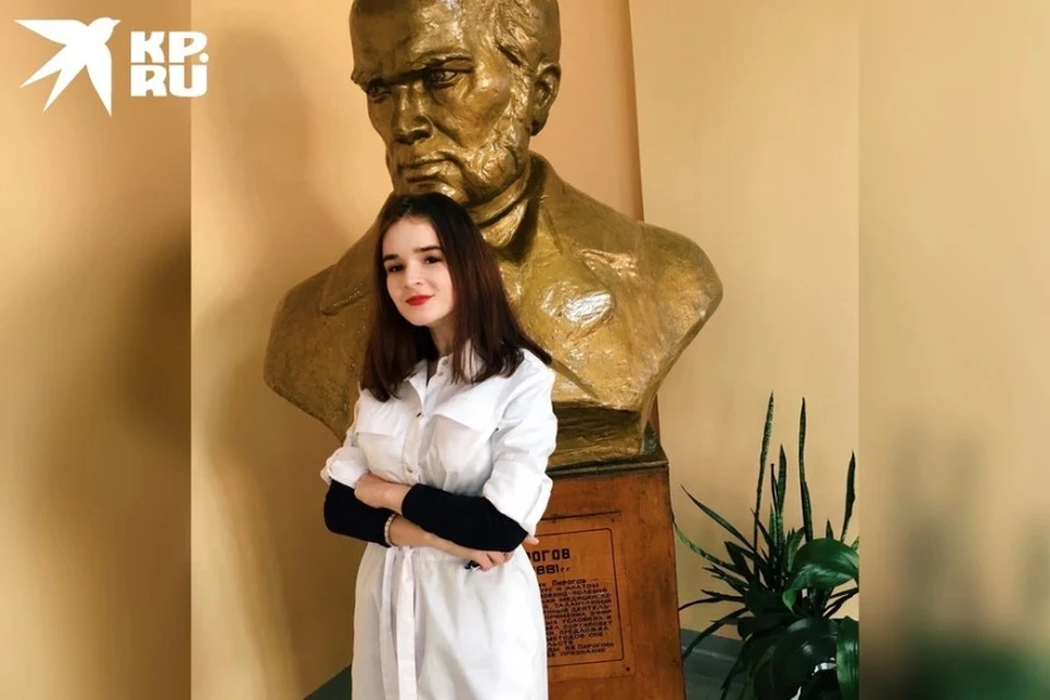 Студентка из Владивостока во второй раз спасла жизнь пассажира в самолёте