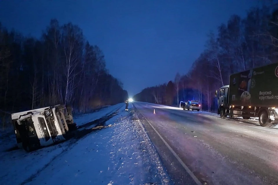 Появилось видео столкновения микроавтобуса с грузовиком под Новосибирском. Фото: прокуратура Новосибирской области