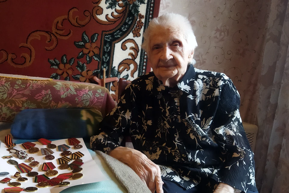 Поздравления сегодня принимает Ленина Ивановна Безусова.