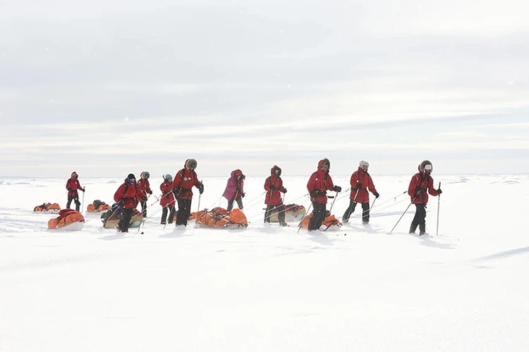 Арктические путешественники измерили легендарную избушку Папанина, чтобы возвести в Москве ее копию