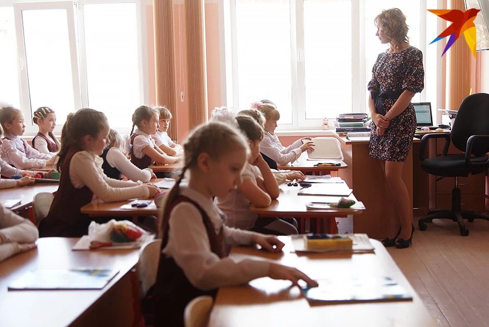 В Мурманской области направят на доплаты преподавателям около 400 миллионов рублей.