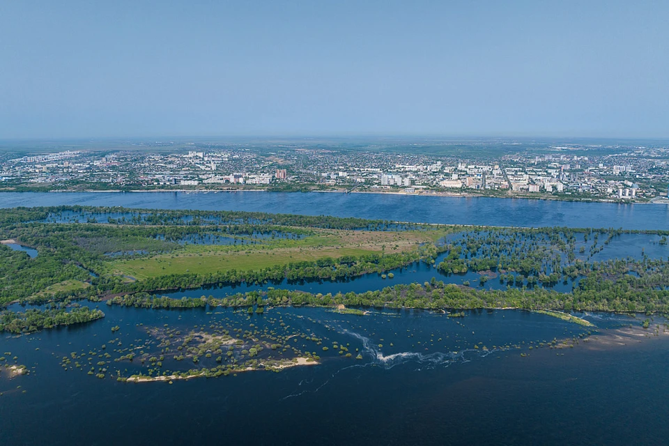 Волгоградский гидроузел уменьшил сбросы воды. Фото: АВО