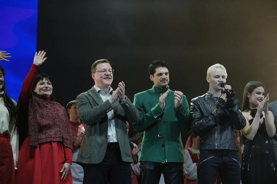 Гала-концерт завершился выступлением певца SHAMAN. Фото: Андрей Савельев, информационное агентство СОВА.
