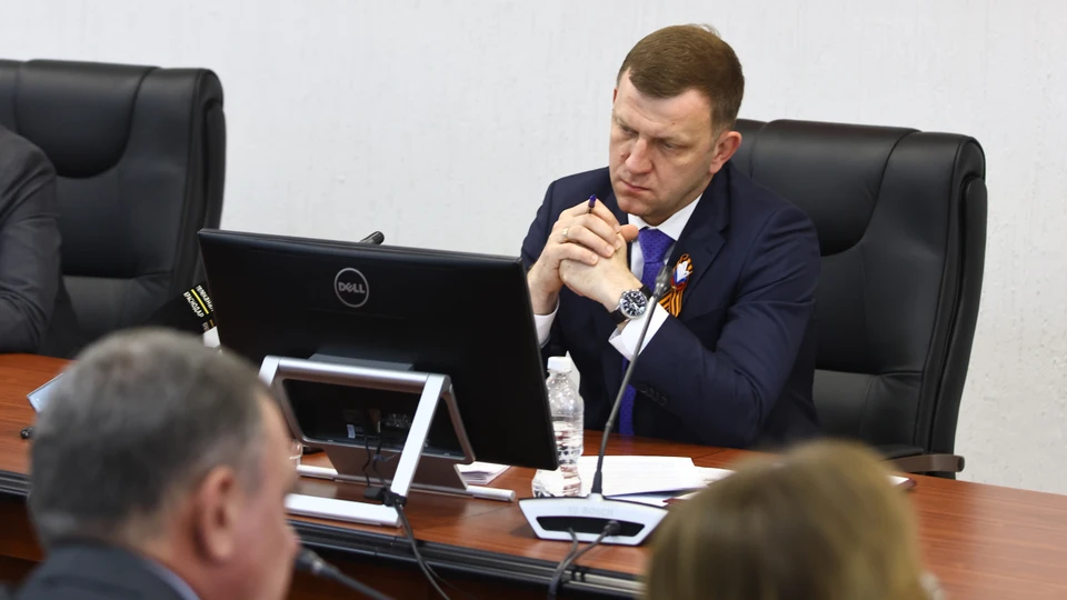 Евгений Наумов раскритиковал работу регоператора по вывозу ТКО в городе. Фото: пресс-службы администрации Краснодара.