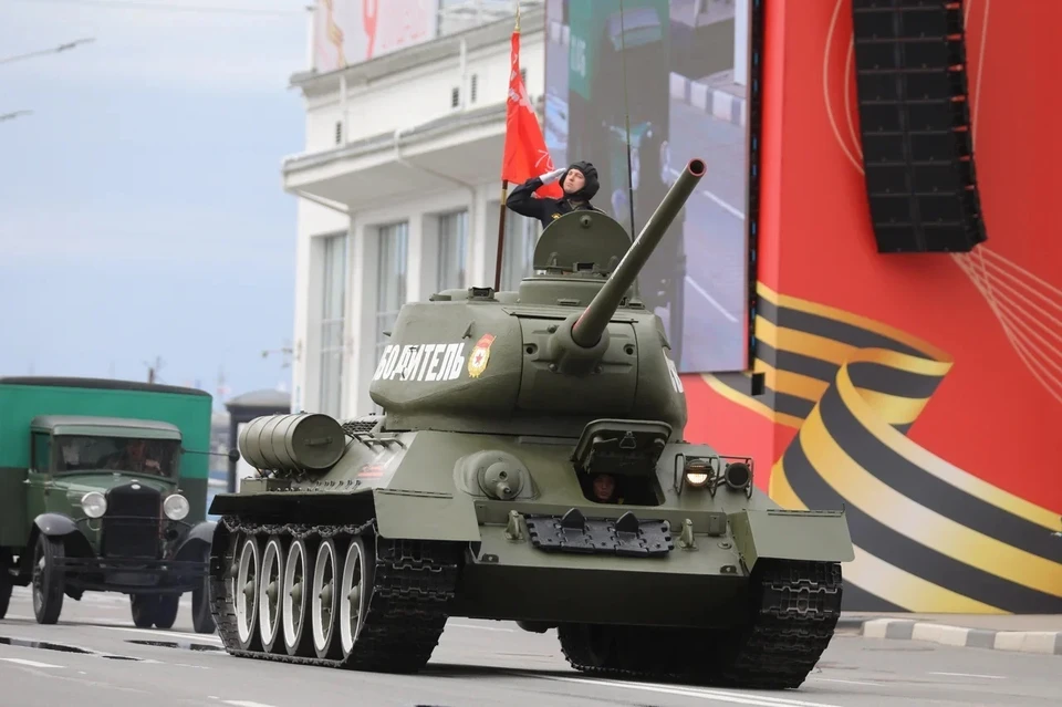 Парад Победы в Нижнем Новгороде покажут по телевизору.