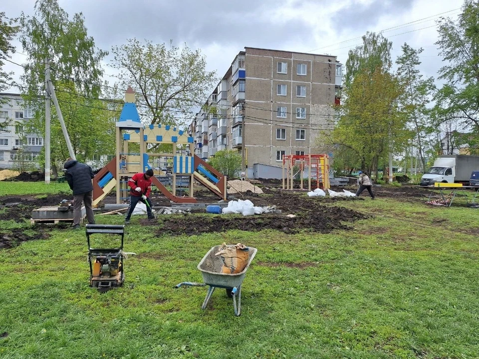 В Ульяновске во дворе на Розы Люксембург, 54 установят спорткомплекс для детей. ФОТО: Гордума Ульяновска