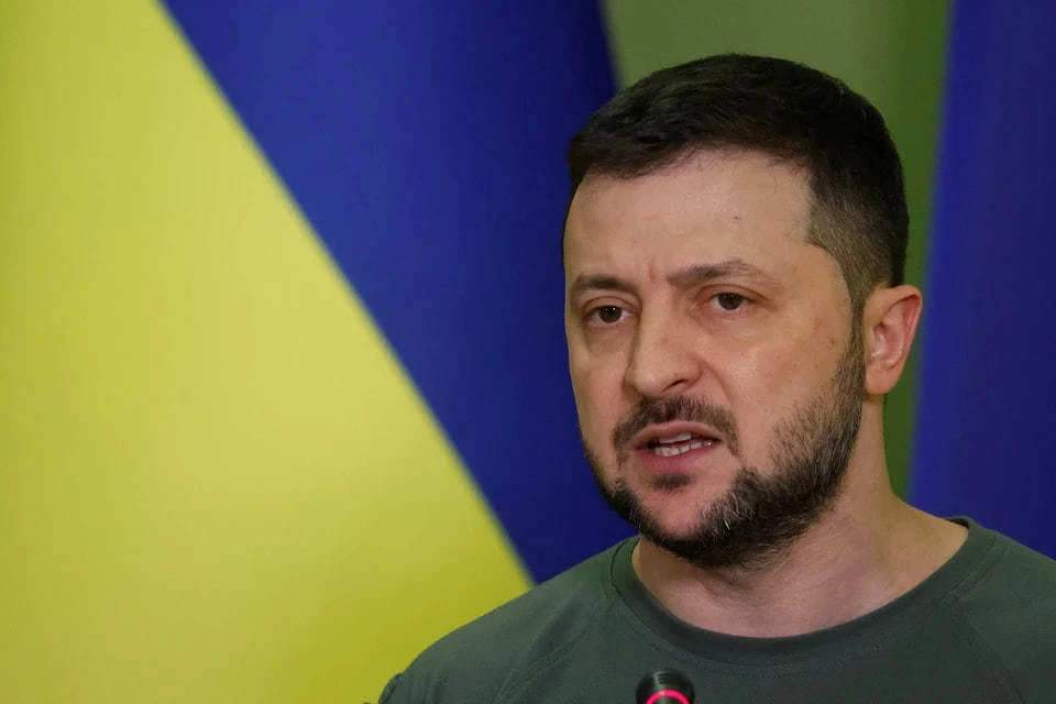 Зеленский призвал Запад поторопиться с поставками оружия Украине
