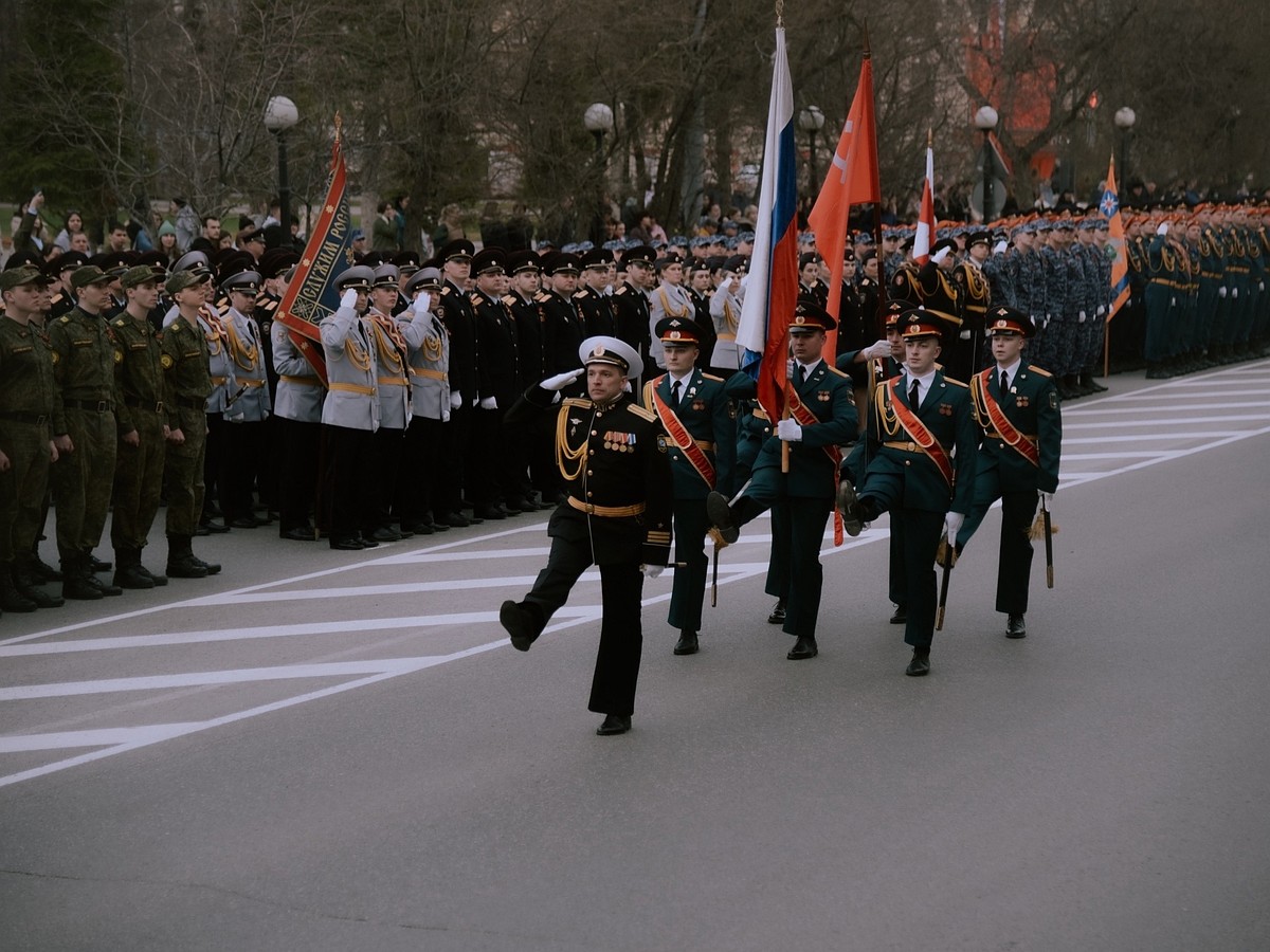 Парад Победы в Томске: где и во сколько можно посмотреть прямой эфир - KP.RU