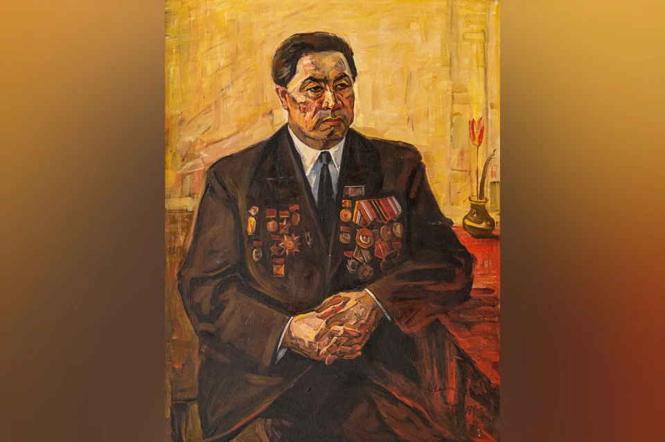 В фондах Карагандинского областного музея изобразительного искусства хранится замечательный портрет героя, который написал член Союза художников СССР Зайнитдин Юсупов.