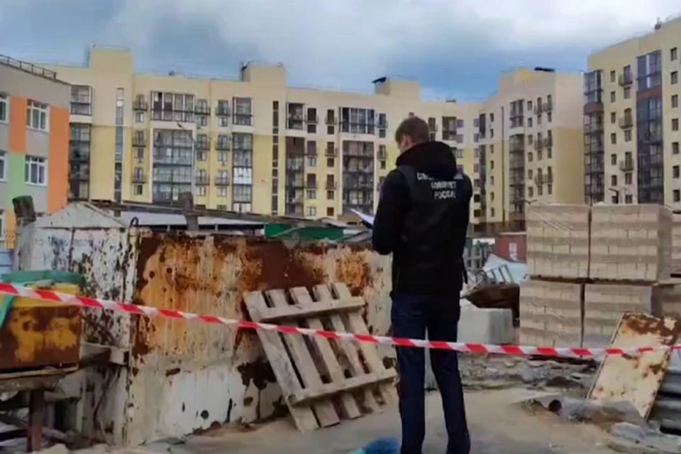 В Ярославле в бетономешалке погиб рабочий.