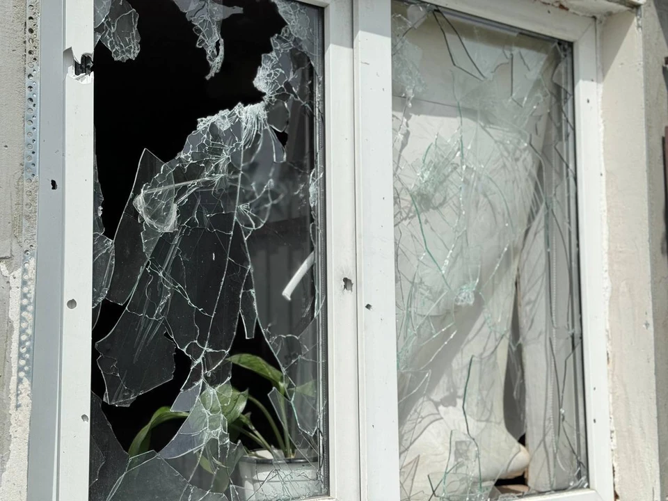 В результате атаки ВСУ в нескольких домах выбило окна.