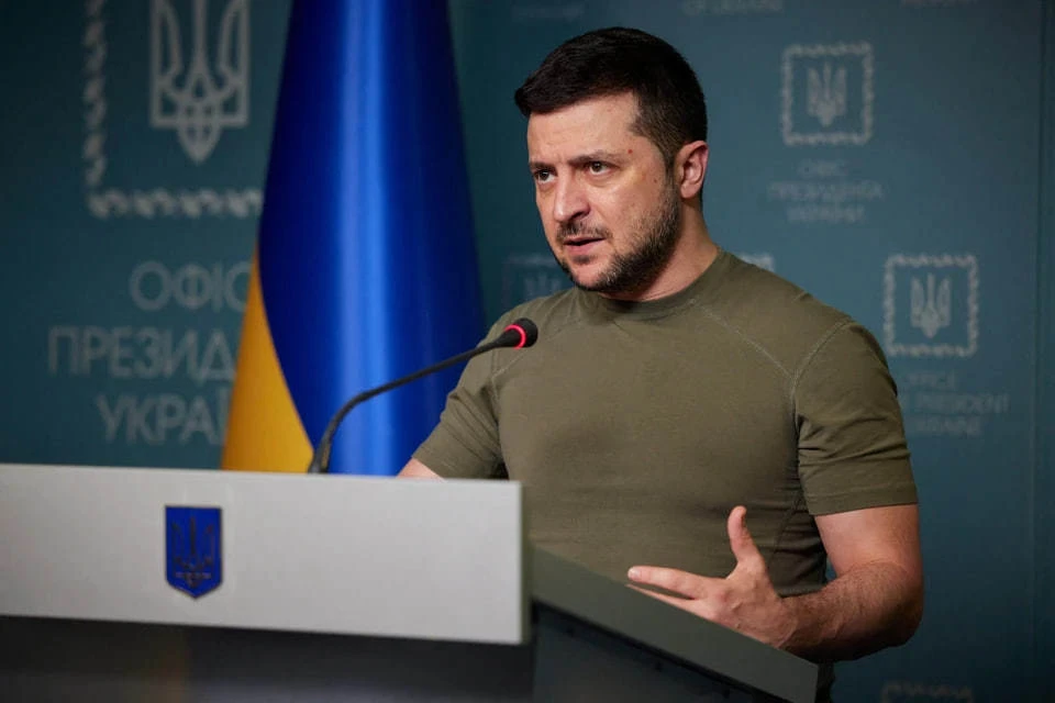 Europe 1: Запад готов убедить Зеленского начать переговоры из-за успехов России