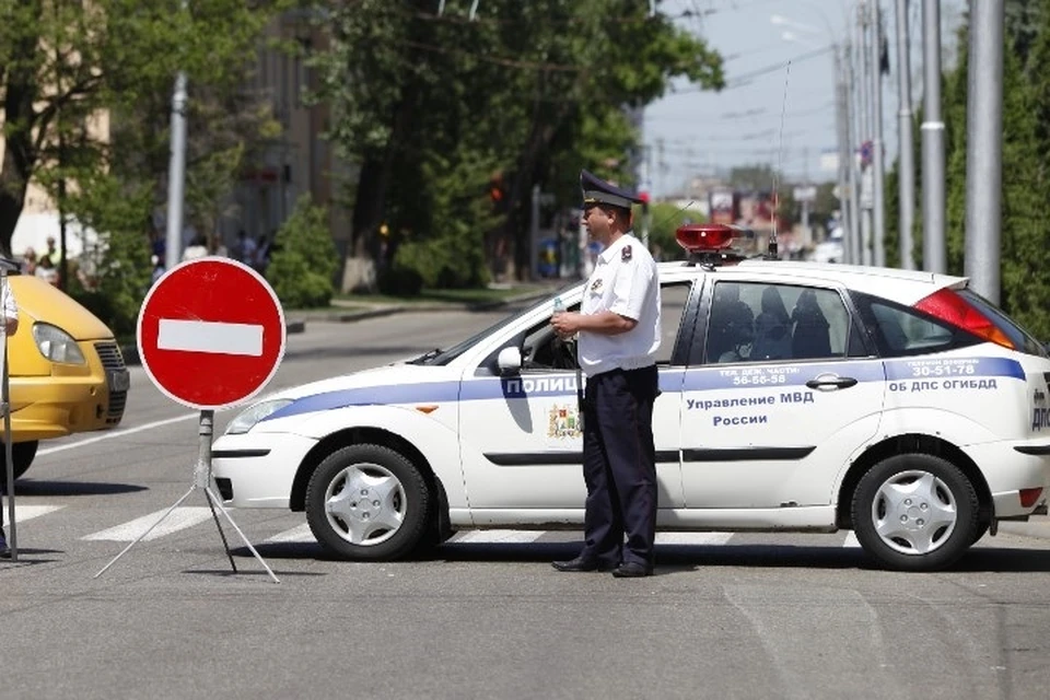 Из-за перекрытий автобусы также изменят схему движения